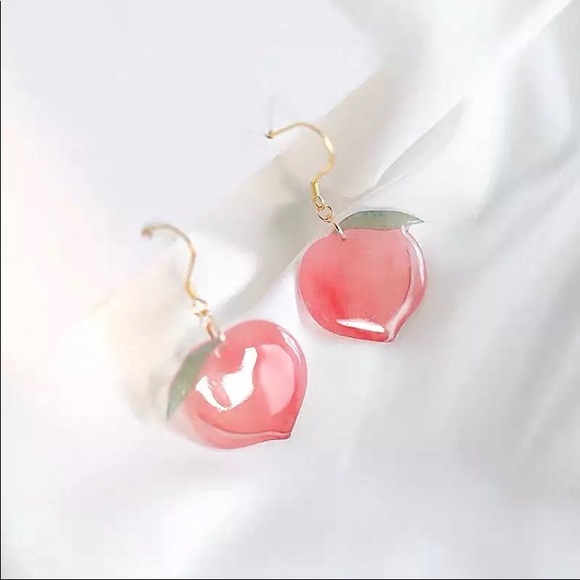 Pretty As A Georgia Peach Drop Resin Earrings - Picture 3 of 11